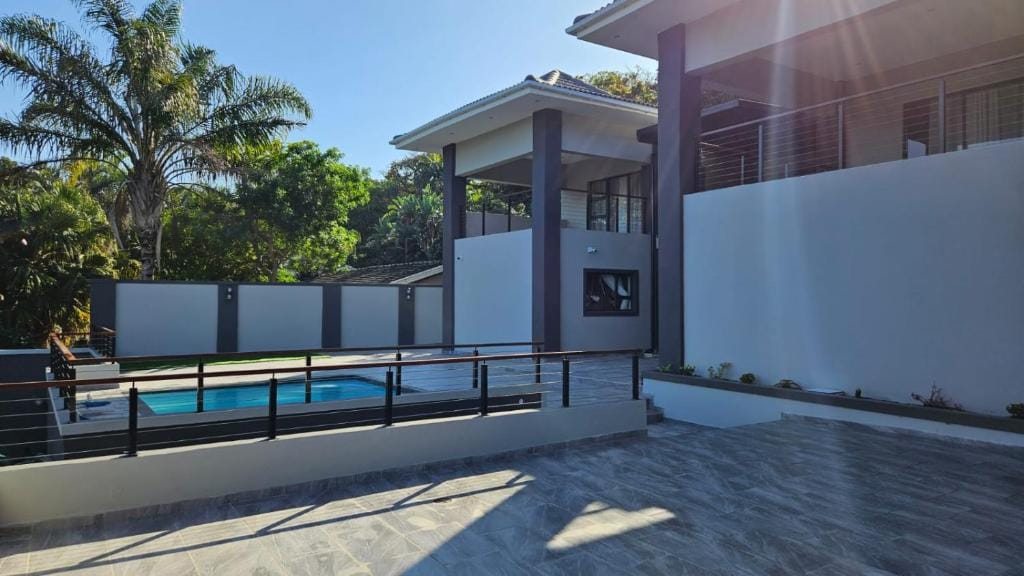 Casa De Luxe — 1
