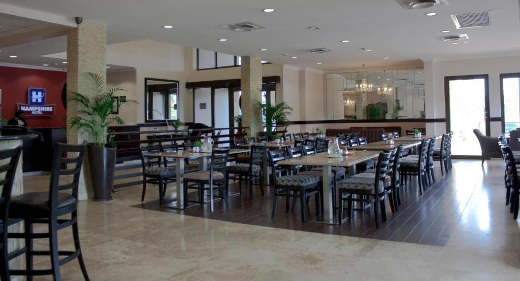 Hampshire Hotel - Ballito — 5