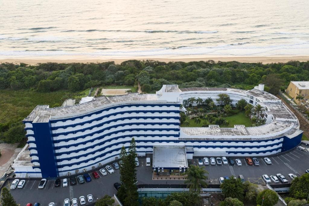 First Group Breakers Resort - Official — 2
