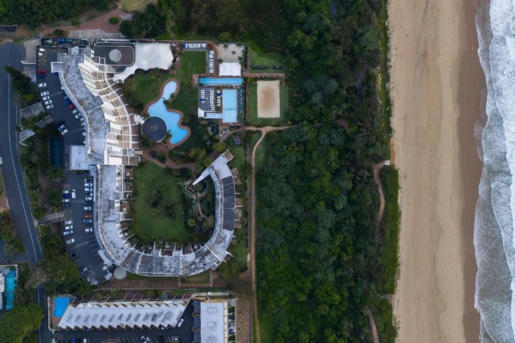 First Group Breakers Resort - Official — 3