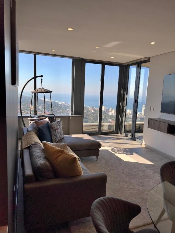 Umhlanga Arch Luxury — 3