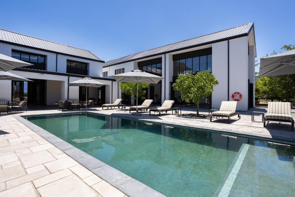 Franschhoek Hotel — 1