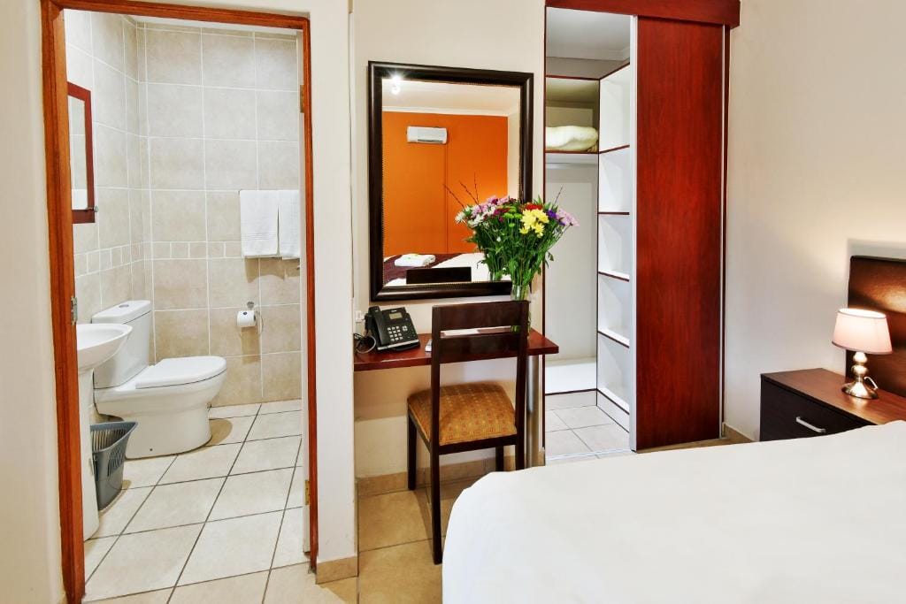The Venue Country Hotel, Lanseria — 3