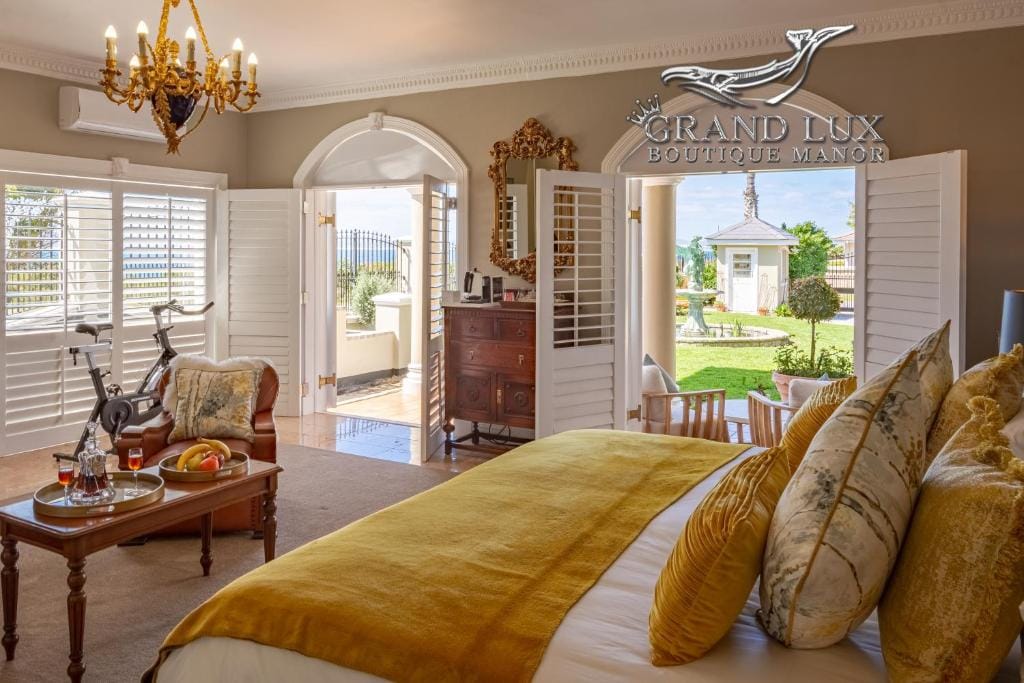 Grand Lux Boutique Manor — 5