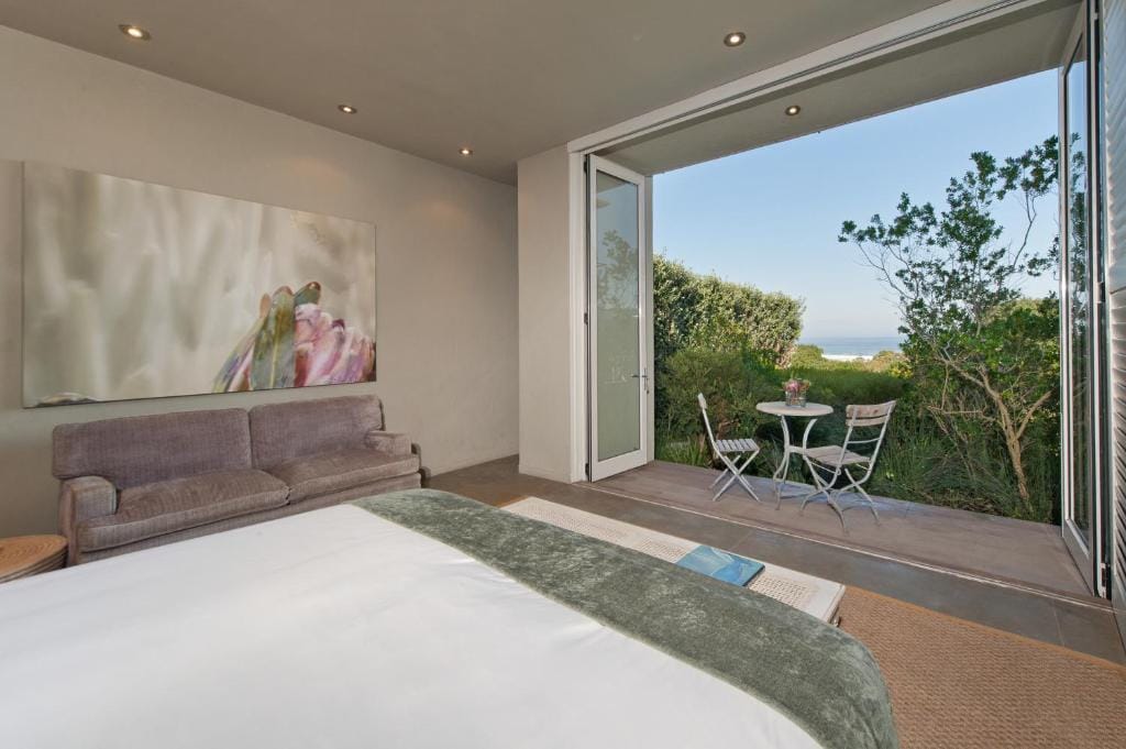 Mosselberg on Grotto Beach — 5