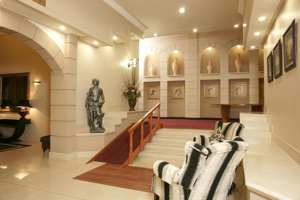 Apollo Hotel — 1