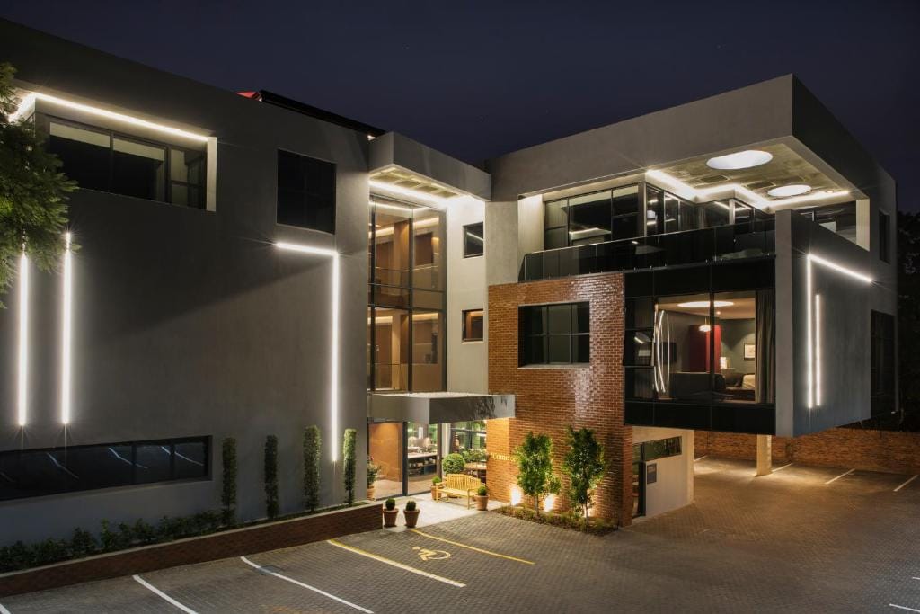 Home Suite Hotels Rosebank — 1