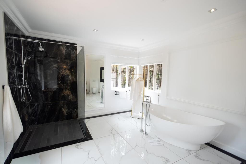 Le Manoir Boutique Estate — 3