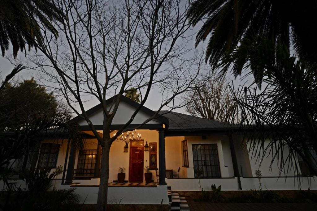 Milner House Kimberley — 1