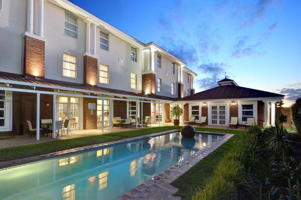 Protea Hotel by Marriott Mahikeng — 1