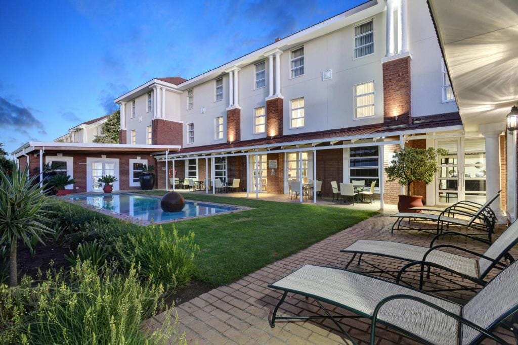 Protea Hotel by Marriott Mahikeng — 4