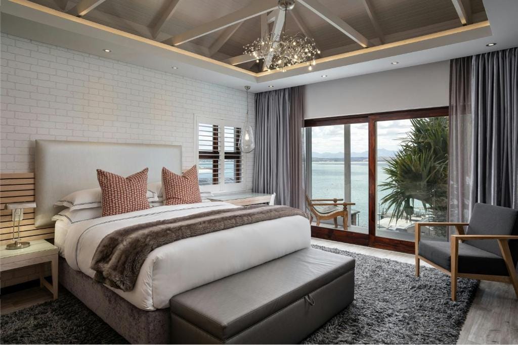 Protea Hotel by Marriott Mossel Bay — 1