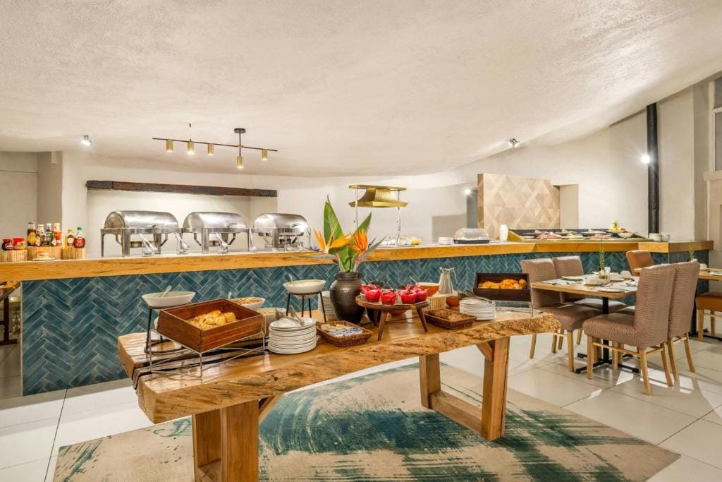 Protea Hotel by Marriott Oudtshoorn Riempie Estate — 5
