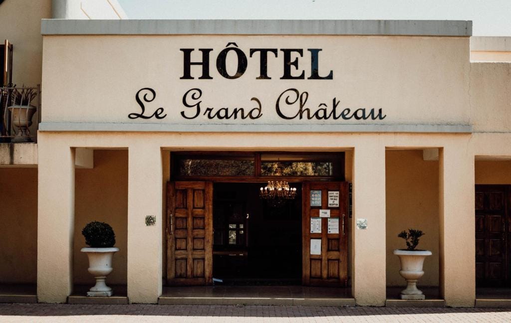 Le Grand Chateau Hotel — 4