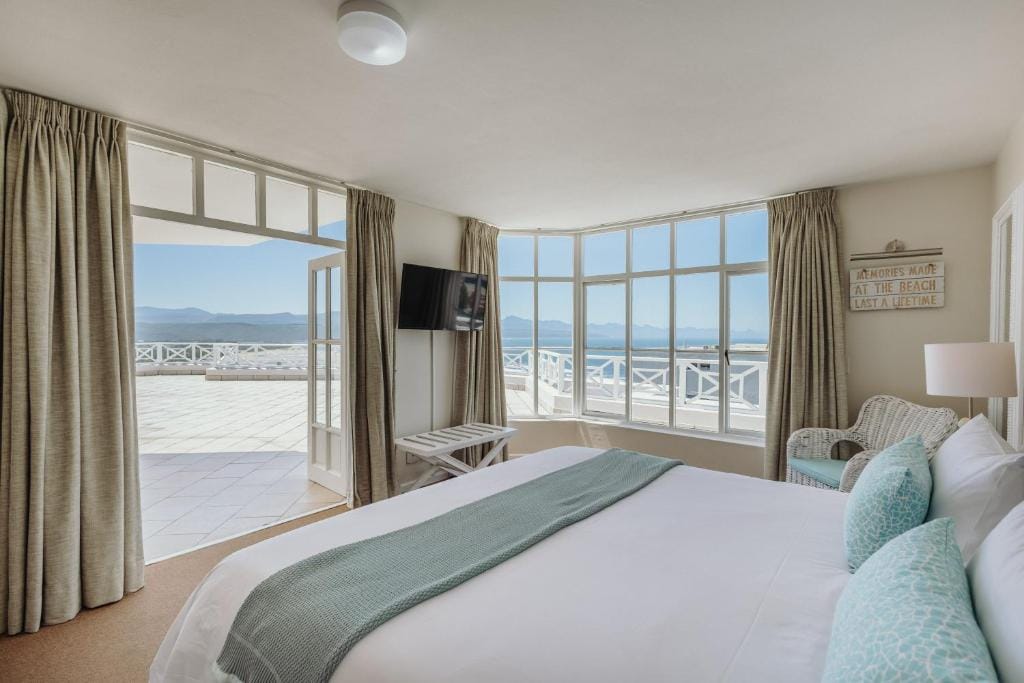 Bayview Hotel — 2