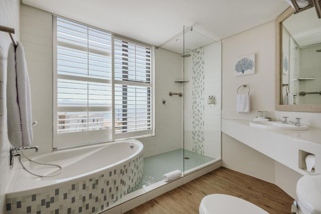 Bayview Hotel — 3