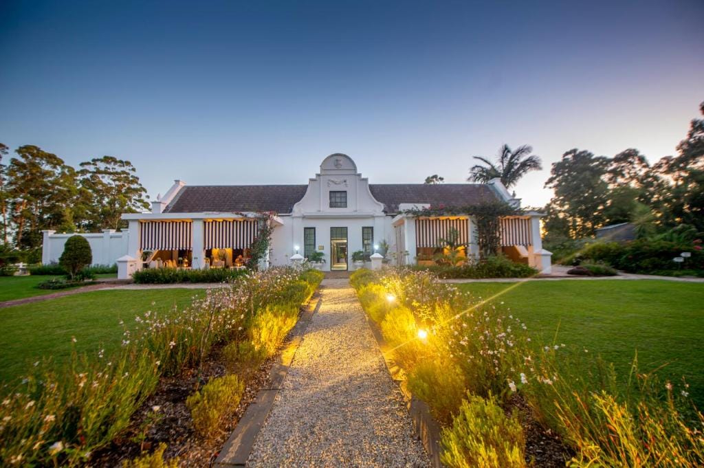 Lairds Lodge Country Estate — 1