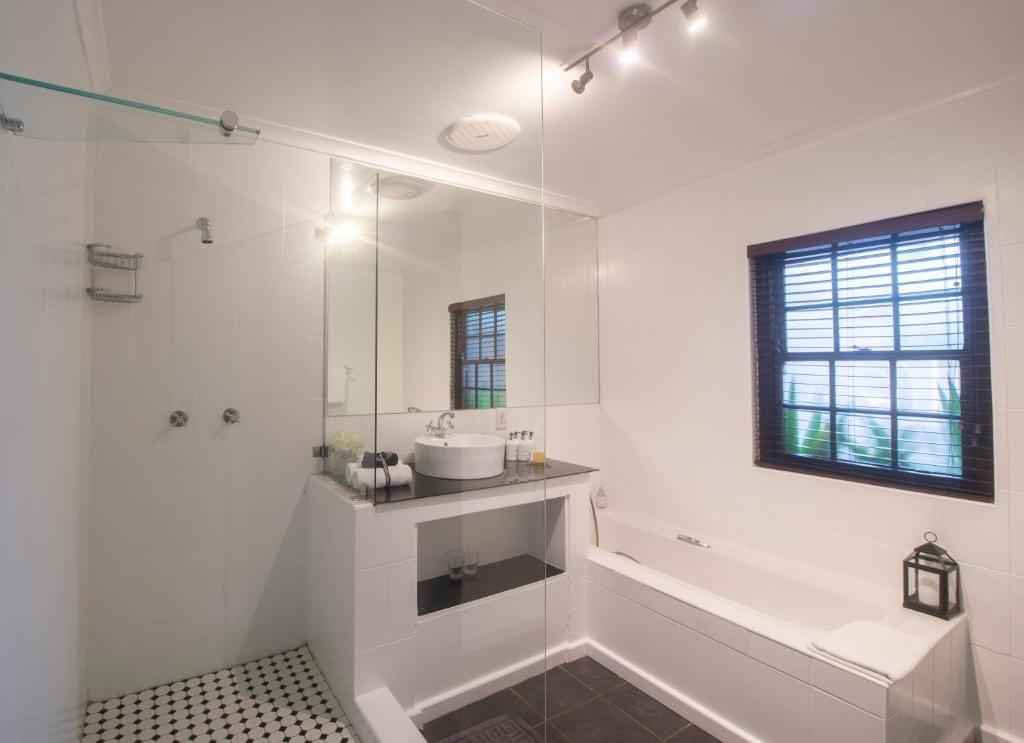 Lairds Lodge Country Estate — 3