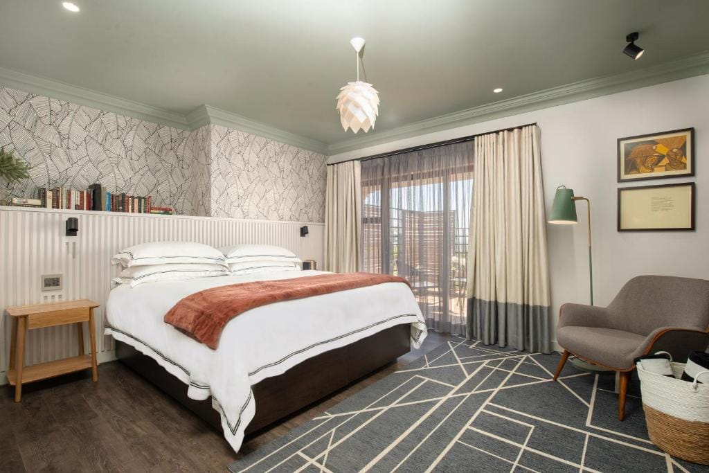 The Feather Hill Boutique Hotel — 1