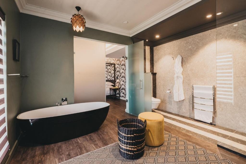 The Feather Hill Boutique Hotel — 3