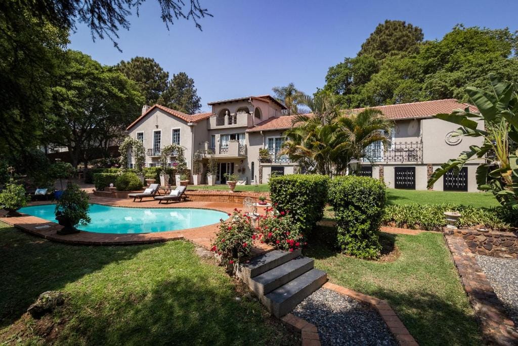 Duke & Duchess Boutique Hotel — 1