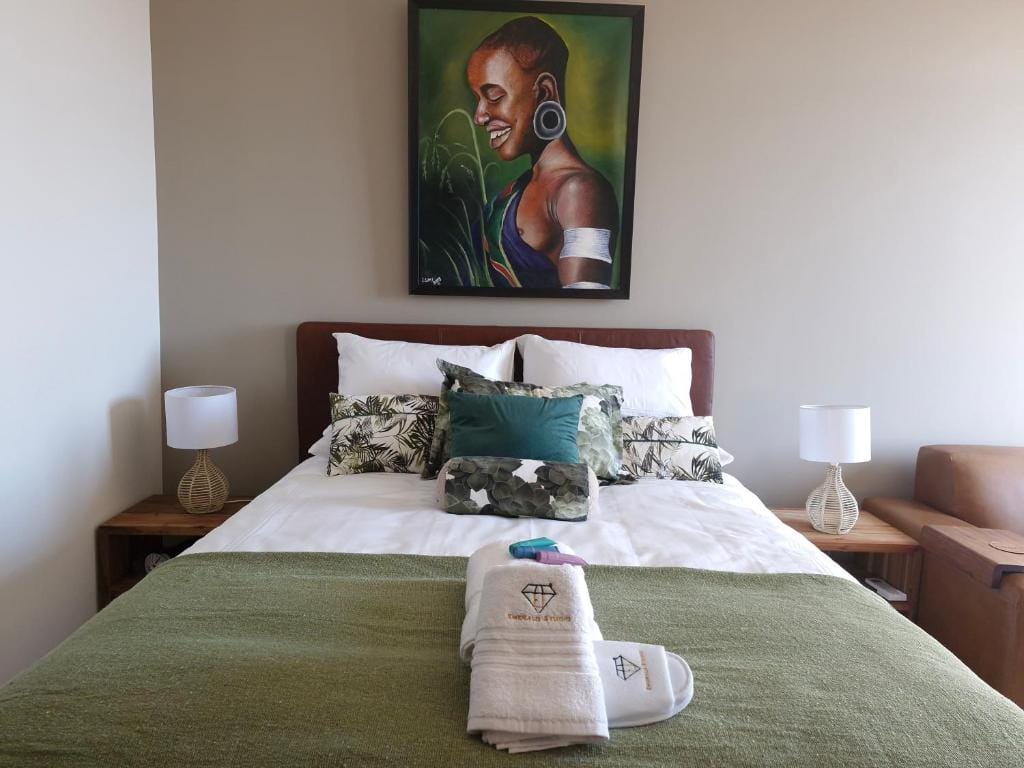 Emerald Studio Menlyn Maine — 1