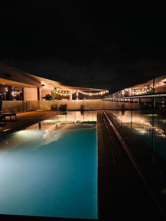French love, Menlyn Maine — 1