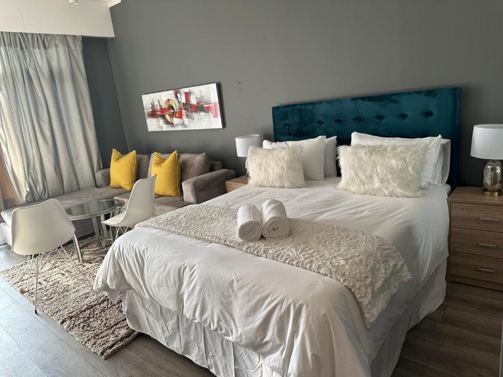 The Capital Trilogy Menlyn Maine Apartments 913 — 1
