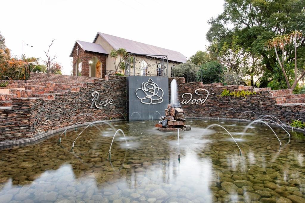 Rosewood Country Hotel — 1