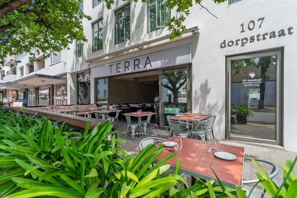 107 Dorpstraat Boutique Hotel — 1
