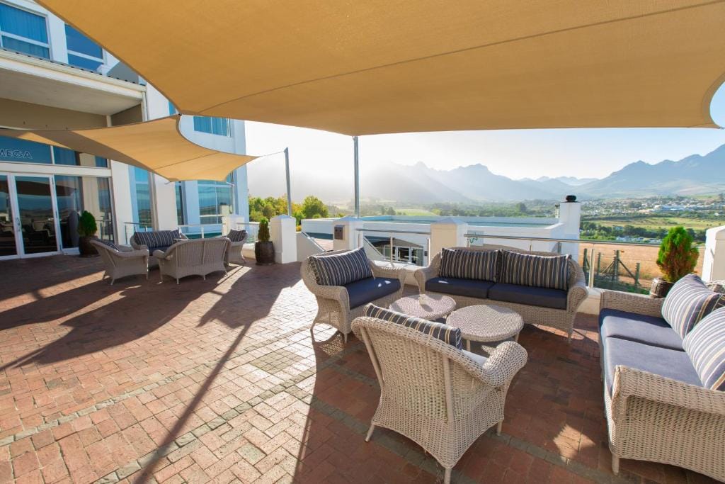 Protea Hotel by Marriott Stellenbosch & Conference Centre — 2