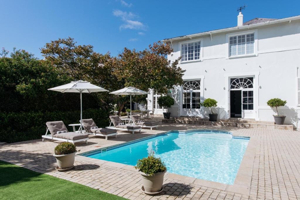 River Manor Boutique Hotel by The Living Journey Collection — 1