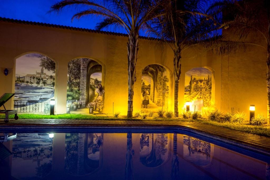Desert Palace Hotel — 4