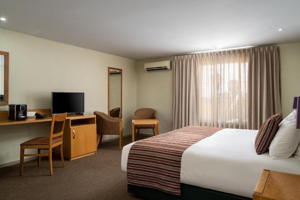 River City Inn — 5